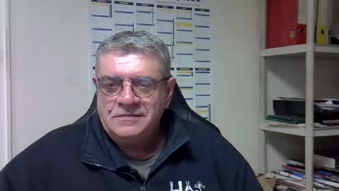 Snapshot of hippopotame17 chatting on 12-14-24, 07:40 hippo online show from 12-14-24, 07:40