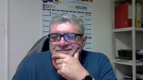 Snapshot of hippopotame17 chatting on 12-22-24, 11:22 hippo online show from 12-22-24, 11:22