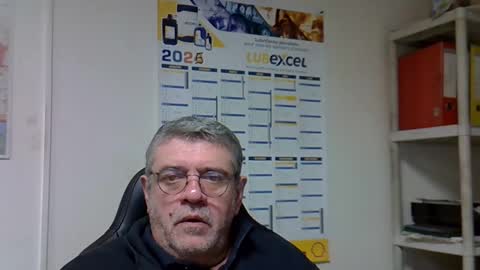 Snapshot of hippopotame17 chatting on 01-09-25, 07:10 hippo online show from 01-09-25, 07:10