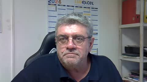 Snapshot of hippopotame17 chatting on 01-09-25, 04:28 hippo online show from 01-09-25, 04:28