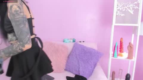 hiyakasudere_ online show from 09-12-25, 07:36