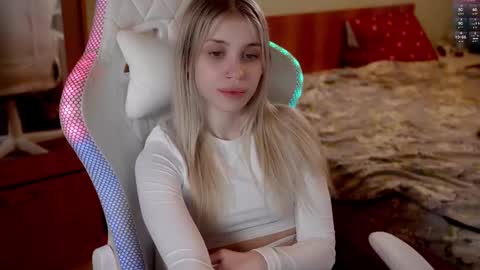 Holly online show from 01-14-26, 07:08