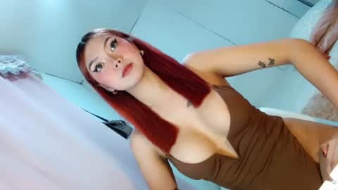 Snapshot of hoelychess chatting on 07-06-26, 01:30 welcome here guys online show from 07-06-26, 01:30