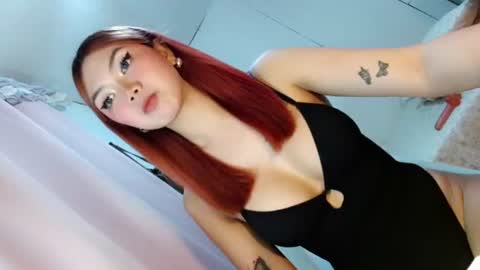 Snapshot of hoelychess chatting on 07-07-26, 12:42 welcome here guys online show from 07-07-26, 12:42