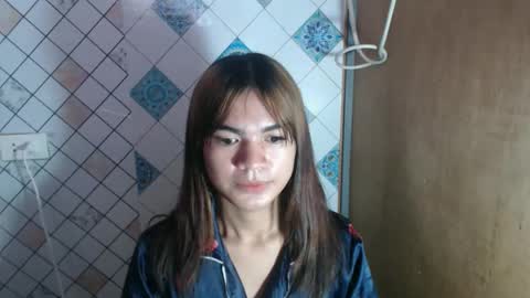 Snapshot of hoelykarina chatting on 02-23-26, 05:05 Karina3 online show from 02-23-26, 05:05