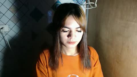 Snapshot of hoelykarina chatting on 02-23-26, 08:06 Karina3 online show from 02-23-26, 08:06