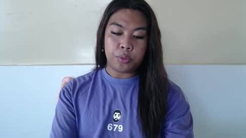 Snapshot of hoelykarina chatting on 06-25-26, 05:12 Karina3 online show from 06-25-26, 05:12