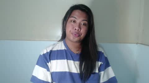 Snapshot of hoelykarina chatting on 07-20-26, 04:09 Karina3 online show from 07-20-26, 04:09