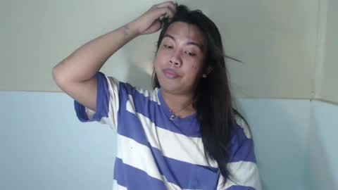 Snapshot of hoelykarina chatting on 07-21-26, 09:44 Karina3 online show from 07-21-26, 09:44