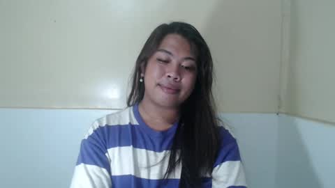 Snapshot of hoelykarina chatting on 07-22-26, 03:37 Karina3 online show from 07-22-26, 03:37
