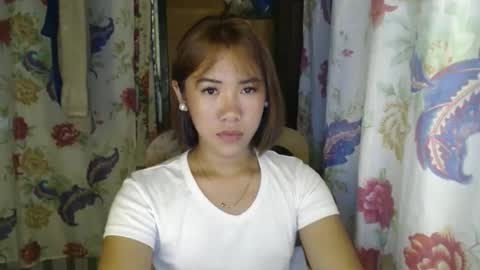 Snapshot of hoelykarrie chatting on 02-23-26, 11:40 Karrie3 online show from 02-23-26, 11:40