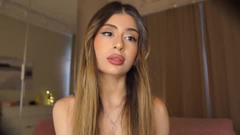 Moni Monica online show from 02-15-26, 08:02