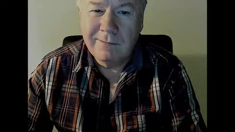 Snapshot of holgerhb53 chatting on 02-22-25, 09:23 Holger online show from 02-22-25, 09:23