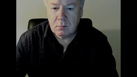 Snapshot of holgerhb53 chatting on 02-27-25, 02:10 Holger online show from 02-27-25, 02:10