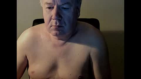 Snapshot of holgerhb53 chatting on 02-28-25, 01:05 Holger online show from 02-28-25, 01:05