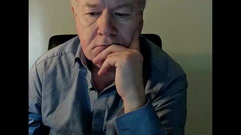 Snapshot of holgerhb53 chatting on 03-09-25, 09:24 Holger online show from 03-09-25, 09:24