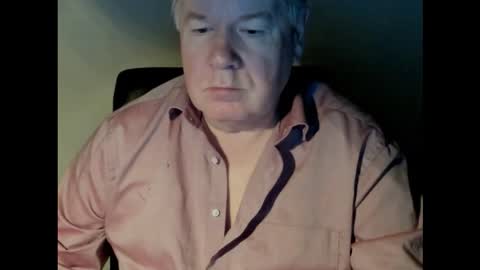 Snapshot of holgerhb53 chatting on 11-08-25, 03:45 Holger online show from 11-08-25, 03:45