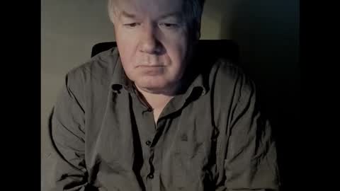 Snapshot of holgerhb53 chatting on 12-01-25, 02:44 Holger online show from 12-01-25, 02:44