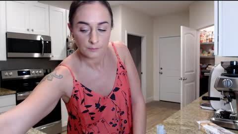 Holi Hurricane online show from 03-27-26, 04:07