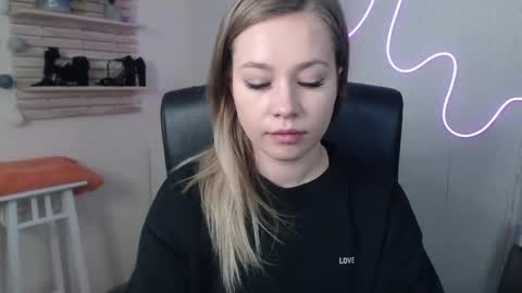 Holly online show from 12-09-24, 06:34