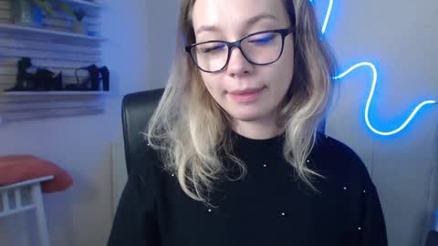 Holly online show from 12-18-24, 10:51