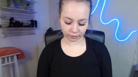 Holly online show from 12-31-24, 07:10