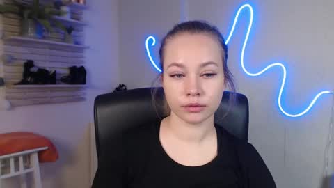 Holly online show from 12-31-24, 10:15