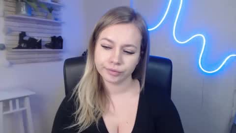 Holly online show from 01-03-25, 10:31