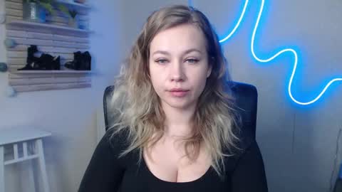 Holly online show from 01-07-25, 04:29