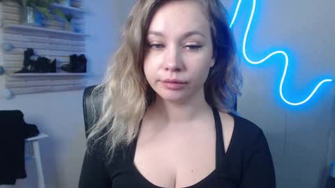 Holly online show from 01-07-25, 10:32