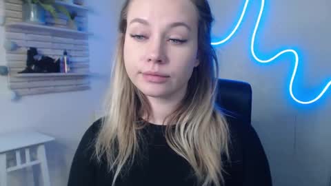 Holly online show from 01-09-25, 09:37