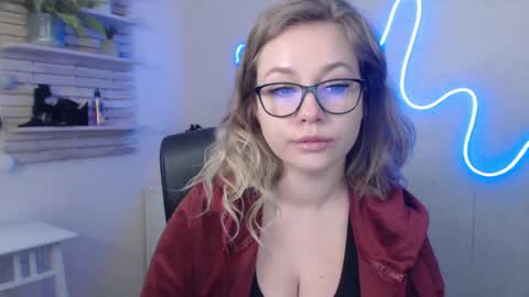 Holly online show from 01-13-25, 06:27