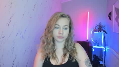 Holly online show from 10-23-25, 06:17