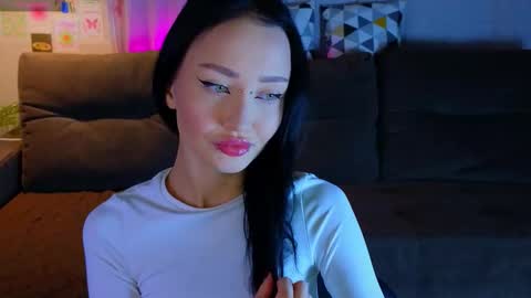 Snapshot of holly_berryy_ chatting on 10-06-25, 01:58 holly_berryy_ online show from 10-06-25, 01:58