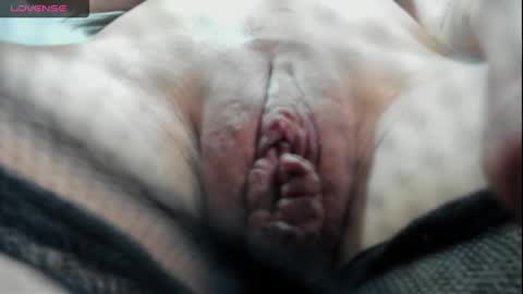 Snapshot of holly_little2 chatting on 02-19-25, 09:47 Sophie online show from 02-19-25, 09:47