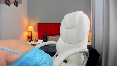 Holly Madisson online show from 10-05-25, 12:47