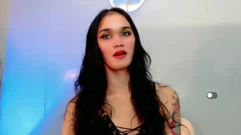 Snapshot of holly_sunshine69 chatting on 01-25-25, 09:26 Apple online show from 01-25-25, 09:26