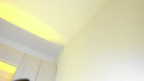 Sofia online show from 02-25-26, 12:04