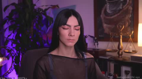 Holly Linder online show from 03-08-25, 02:12