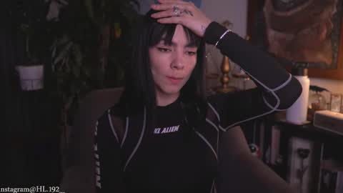 Holly Linder online show from 02-22-26, 01:40