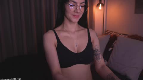 Holly Linder online show from 04-09-26, 06:19