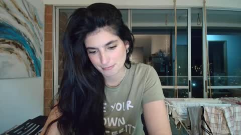 hollyshit_ online show from 11-24-25, 11:15