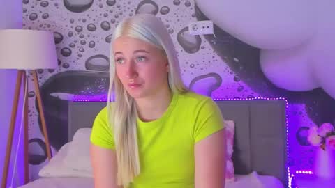 HollyTaillor online show from 12-02-25, 01:05