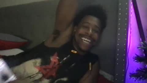 Snapshot of hollywoodsexxx chatting on 12-16-25, 02:49 HOLLYWOODSEXXX online show from 12-16-25, 02:49