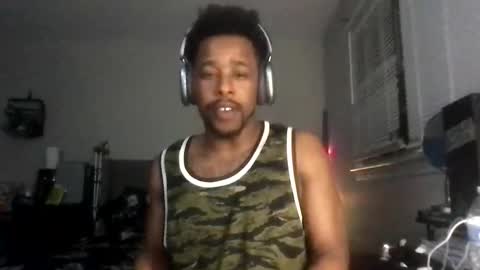 Snapshot of hollywoodsexxx chatting on 02-24-26, 05:05 HOLLYWOODSEXXX online show from 02-24-26, 05:05