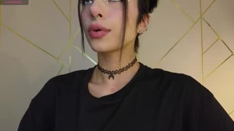 holly online show from 02-04-25, 12:51