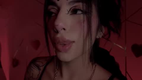 Snapshot of hollyxx_ chatting on 02-28-26, 06:03 holly online show from 02-28-26, 06:03