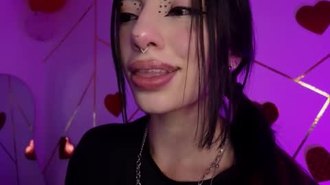 Snapshot of hollyxx_ chatting on 03-03-26, 05:08 holly online show from 03-03-26, 05:08