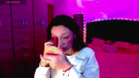 Juli online show from 11-21-25, 05:50