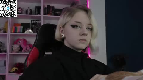 Snapshot of holy_mistresss chatting on 02-17-26, 09:39 holy_mistresss online show from 02-17-26, 09:39